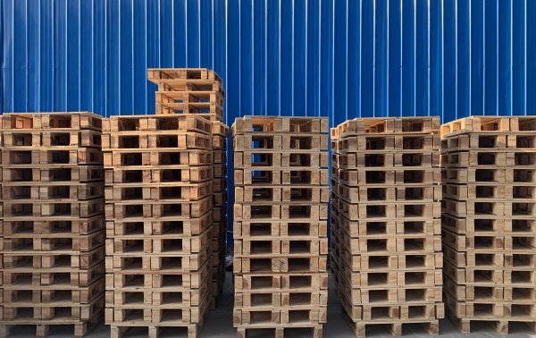 万山木托盘摆放技巧